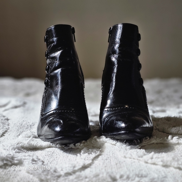 Franco Sarto vegan patent leather granny boots, size 7M - Picture 3 of 9